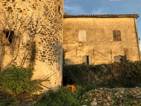 Château de Saint Jean le Centenier