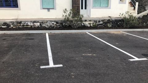 Place des Puits Saint Jean le Centenier