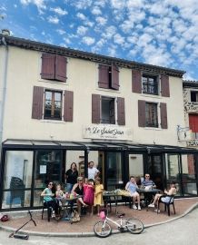 restaurant bar saint jean le centenier ardèche